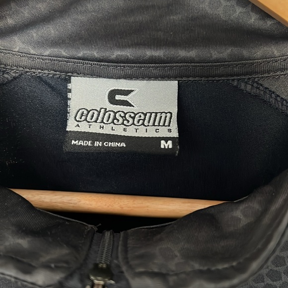 University of Michigan Colosseum Quarter Zip Pullover - Picture 2 of 2